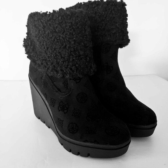 Women's Guess Tabloid Black Logo Wedge Bootie 7.5M NWOT - Picture 1 of 8